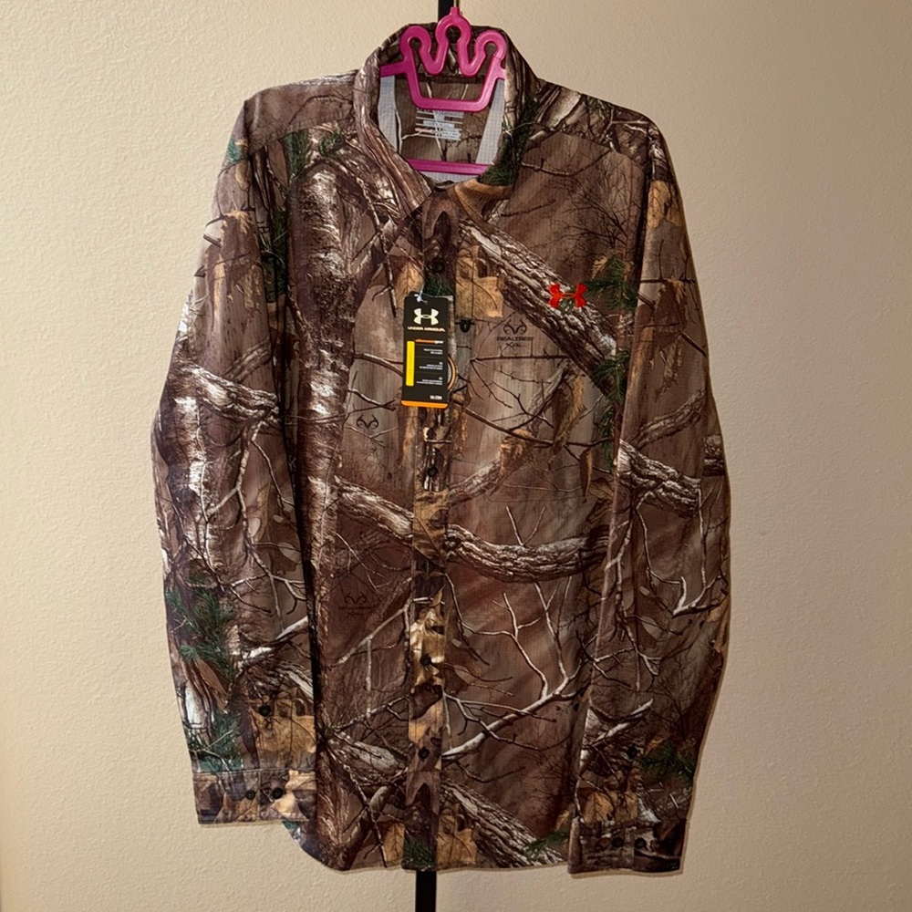 NWT Under Armour Hunt Real Tree Green and Brown Loose Fit Button Down Shirt 2XL